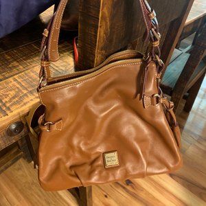 Dooney and Bourke purse barely used
